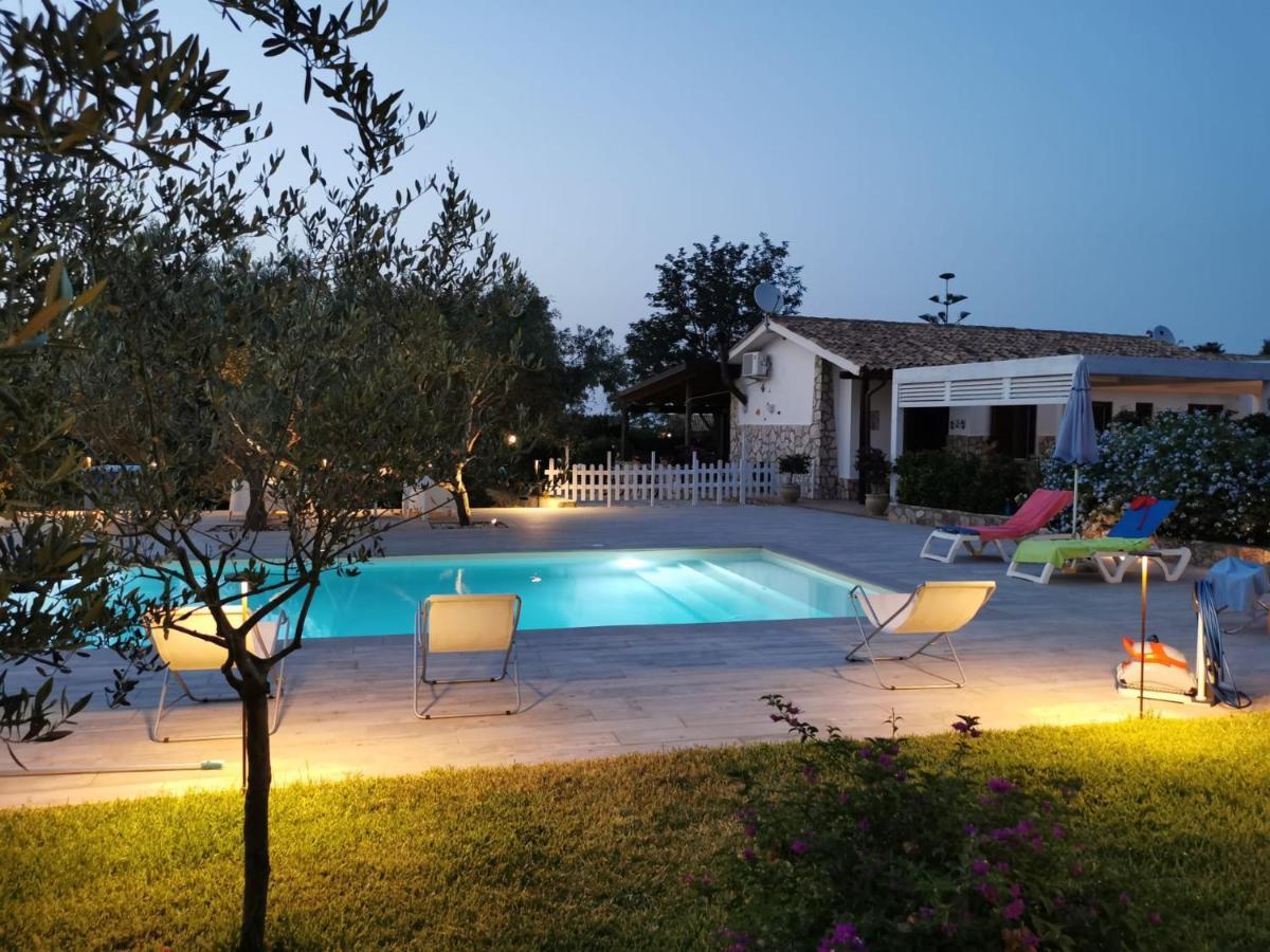 Villa Hibiscus كاستيلاّماري ديل غو المظهر الخارجي الصورة