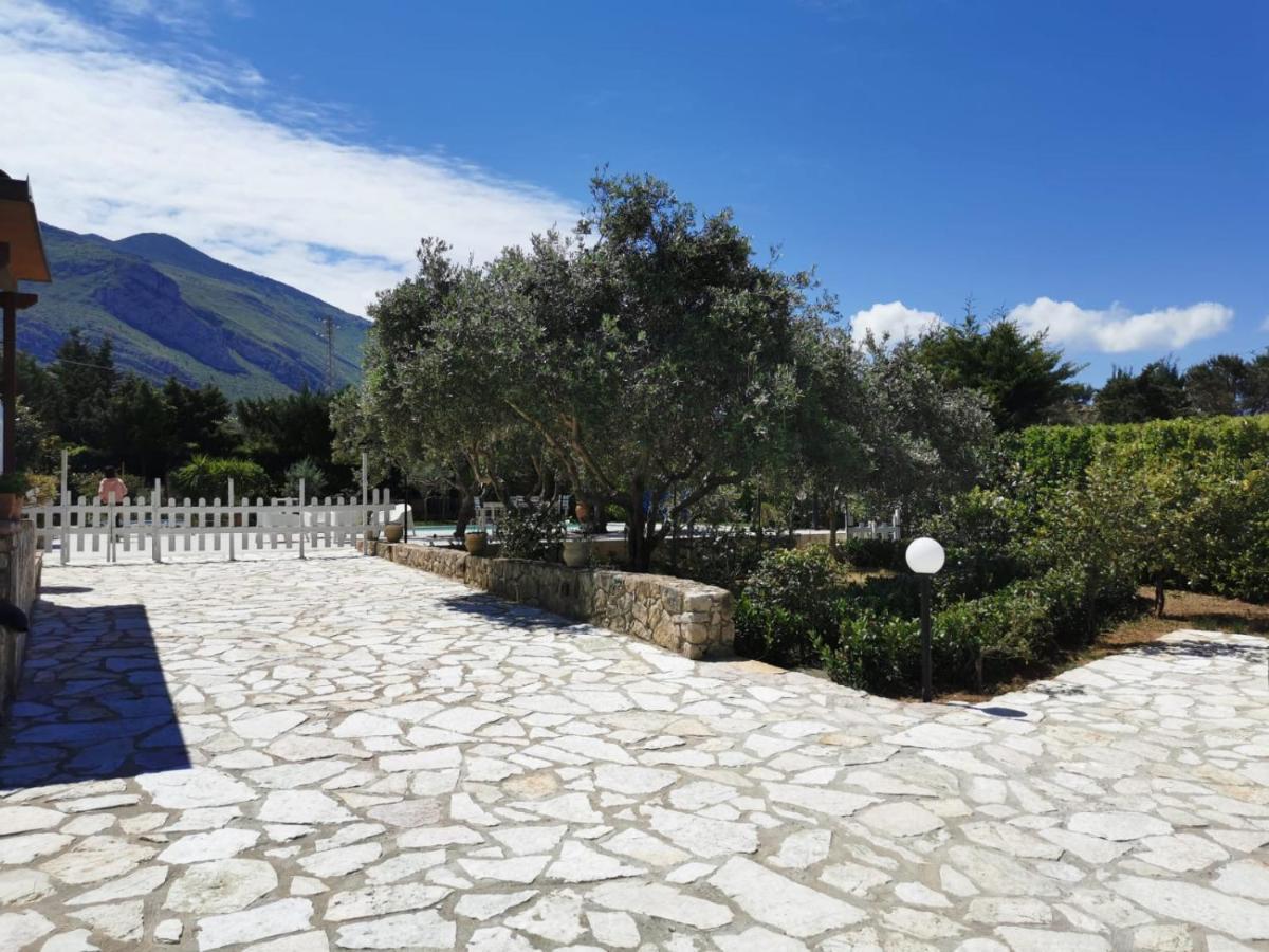 Villa Hibiscus كاستيلاّماري ديل غو المظهر الخارجي الصورة
