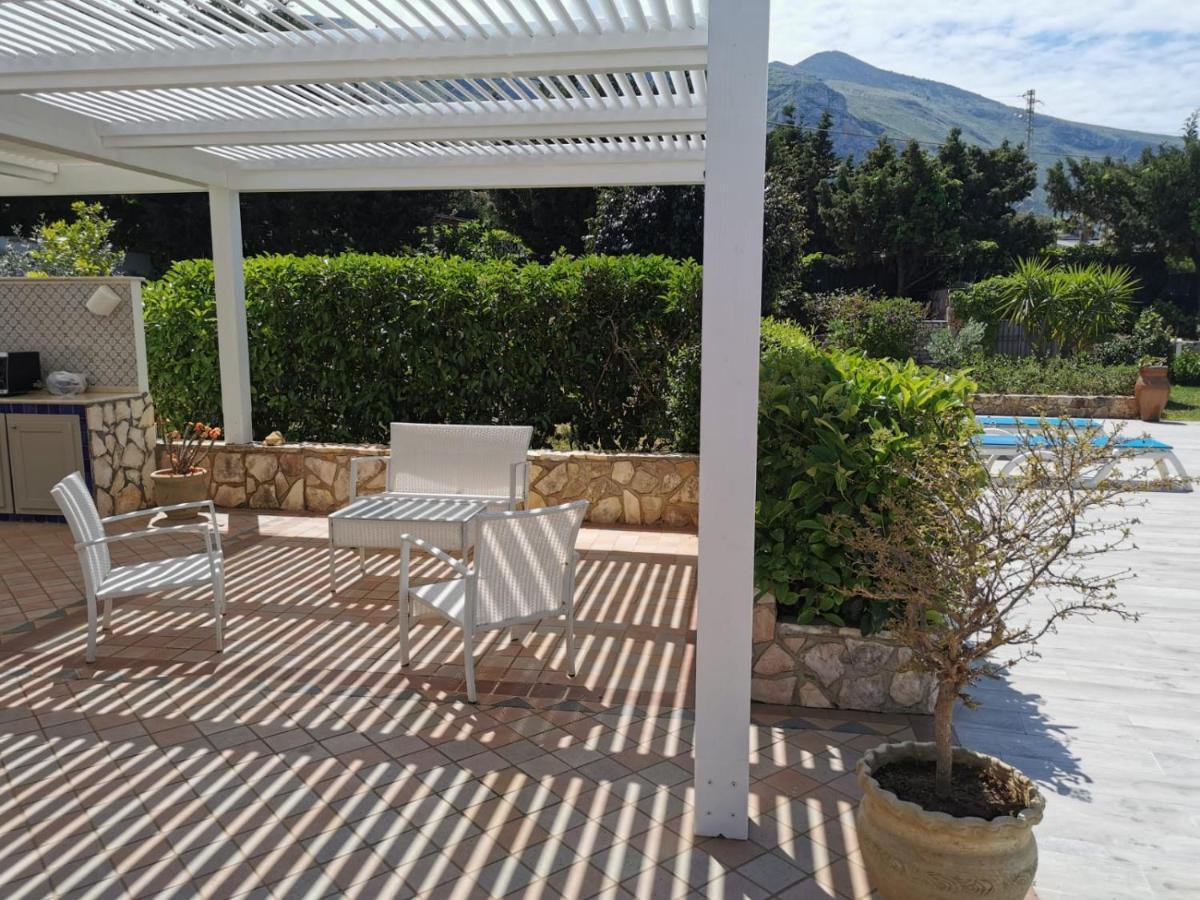 Villa Hibiscus كاستيلاّماري ديل غو المظهر الخارجي الصورة
