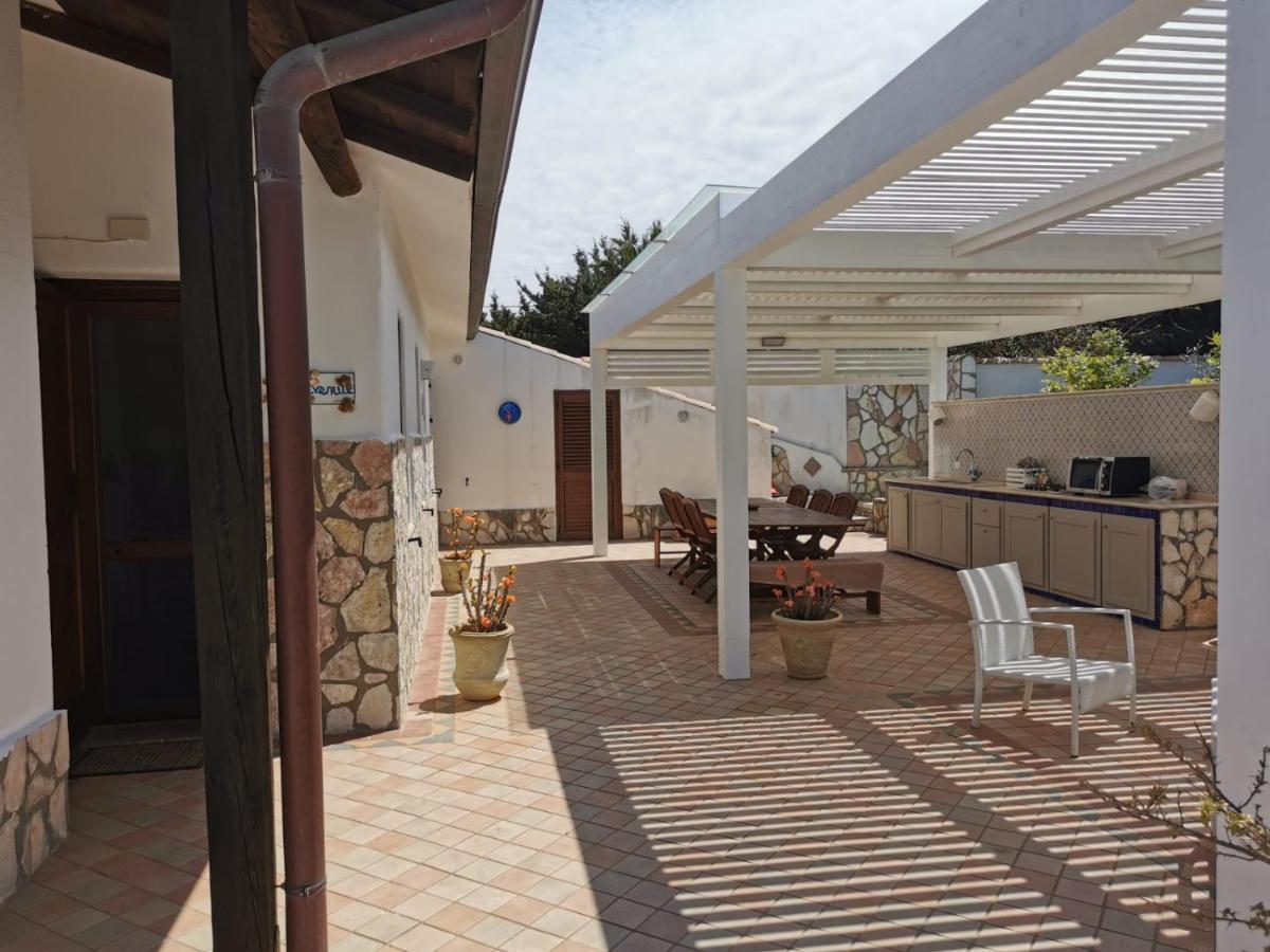 Villa Hibiscus كاستيلاّماري ديل غو المظهر الخارجي الصورة