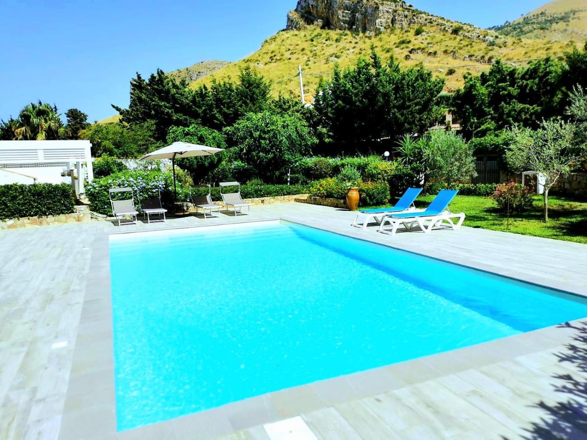 Villa Hibiscus كاستيلاّماري ديل غو المظهر الخارجي الصورة
