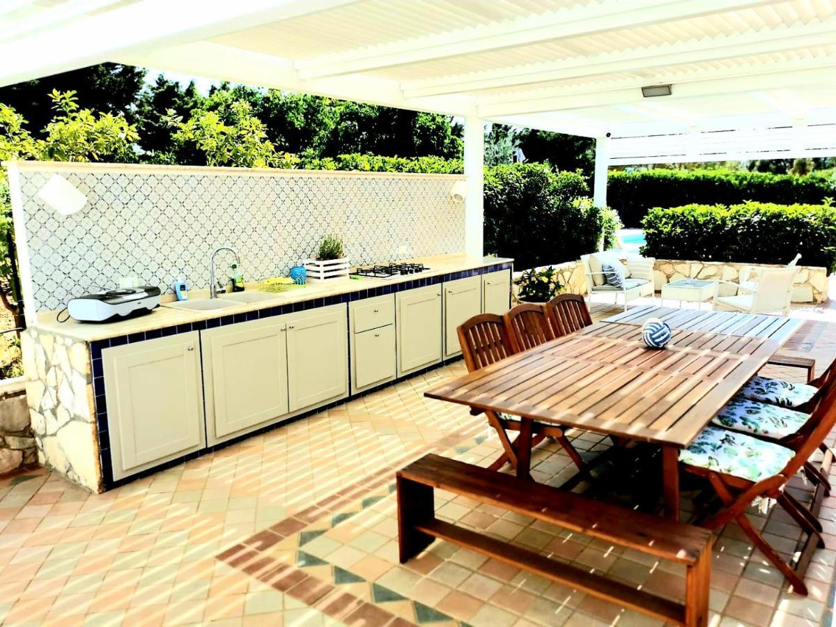 Villa Hibiscus كاستيلاّماري ديل غو المظهر الخارجي الصورة