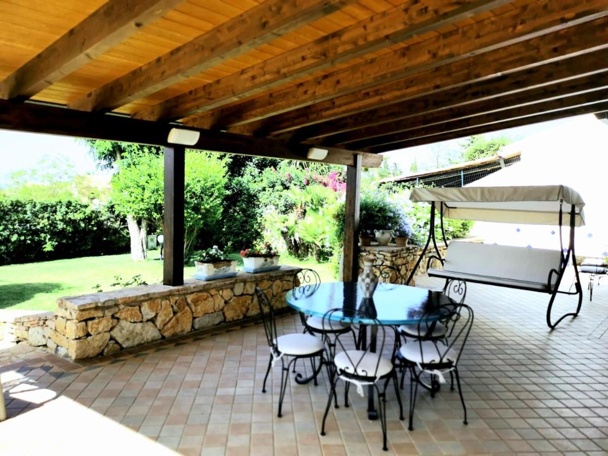 Villa Hibiscus كاستيلاّماري ديل غو المظهر الخارجي الصورة