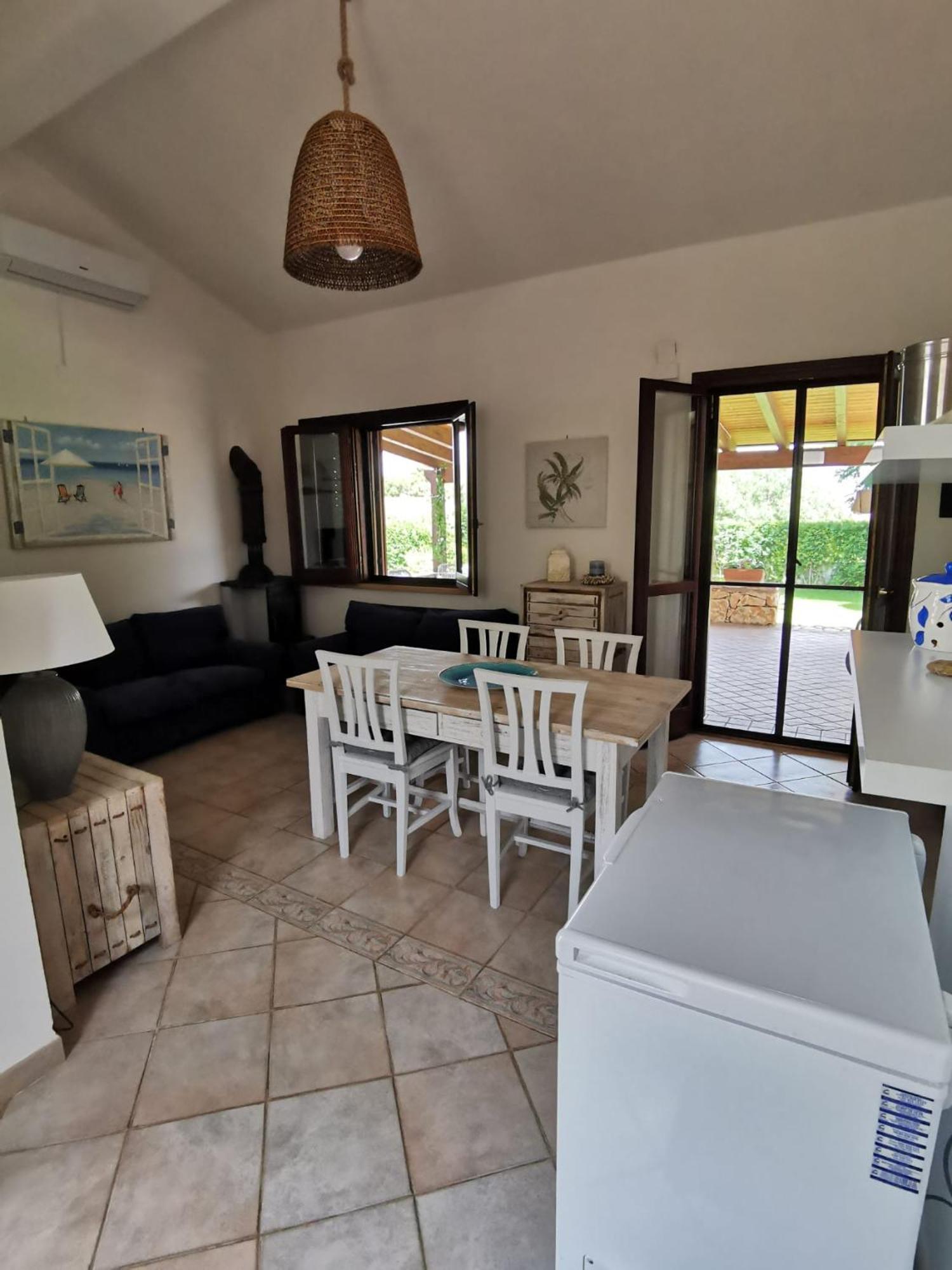 Villa Hibiscus كاستيلاّماري ديل غو المظهر الخارجي الصورة