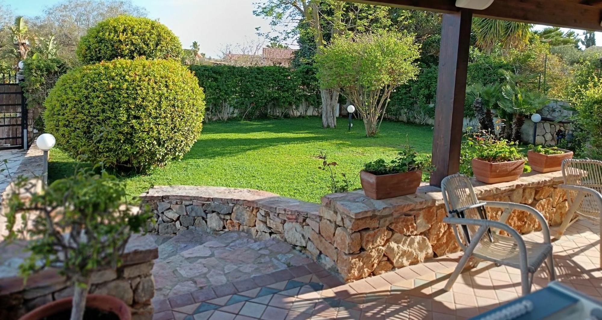 Villa Hibiscus كاستيلاّماري ديل غو المظهر الخارجي الصورة